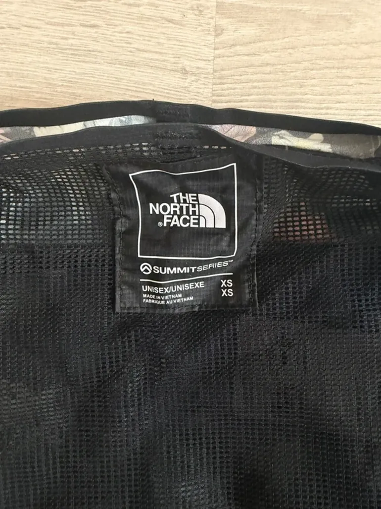 Käytetty The North Face Summit Series Flora Alpina 10L bike — kuva 5 / 5