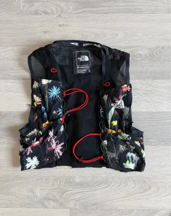 Käytetty The North Face Summit Series Flora Alpina 10L Running Accessories