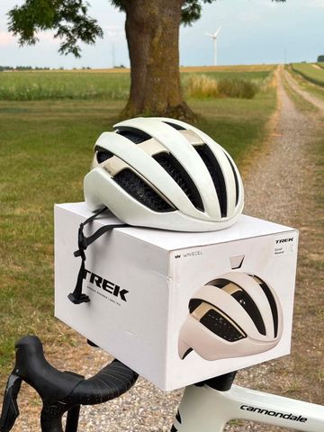 Used Trek Circuit WaveCel Helmet 2025 Cycling Accessories