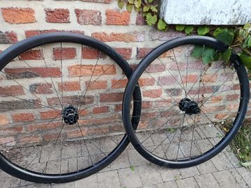 Tweedehands Giant CXR 2 WheelSystem 2025 bike — afbeelding 1 van 6