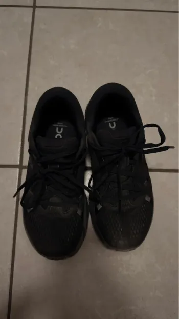 On Running Couldsurfer Running Shoes d'occasion