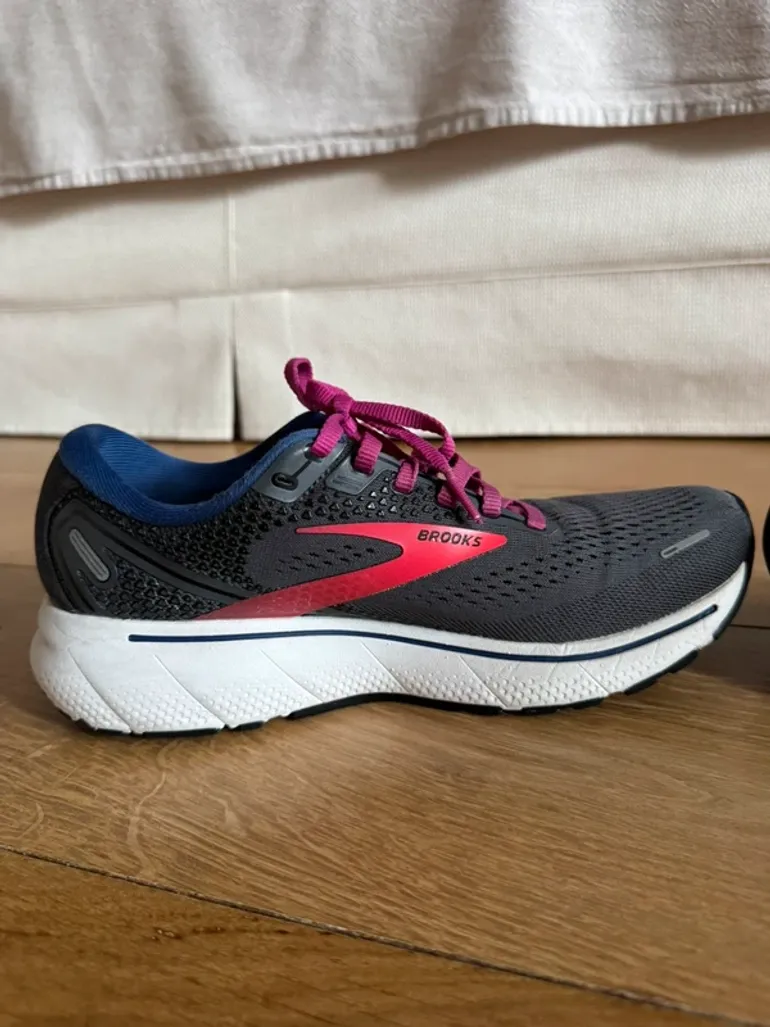 Used Brooks Ghost 14 bike — image 8 of 10