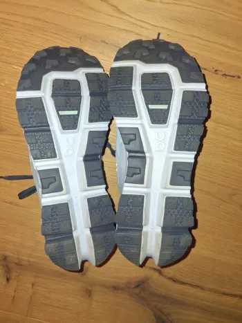 Used On Running On Schuhe bike — image 3 of 3