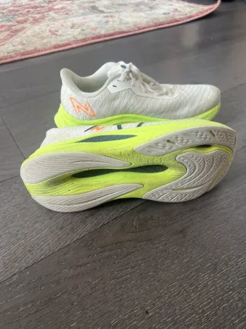 Brugt New Balance Fuelcell Propel v4 bike — billede 2 af 7