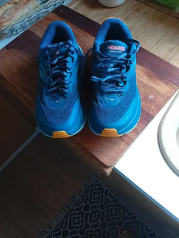 Gebrauchtes Hoka Baskets Running Shoes
