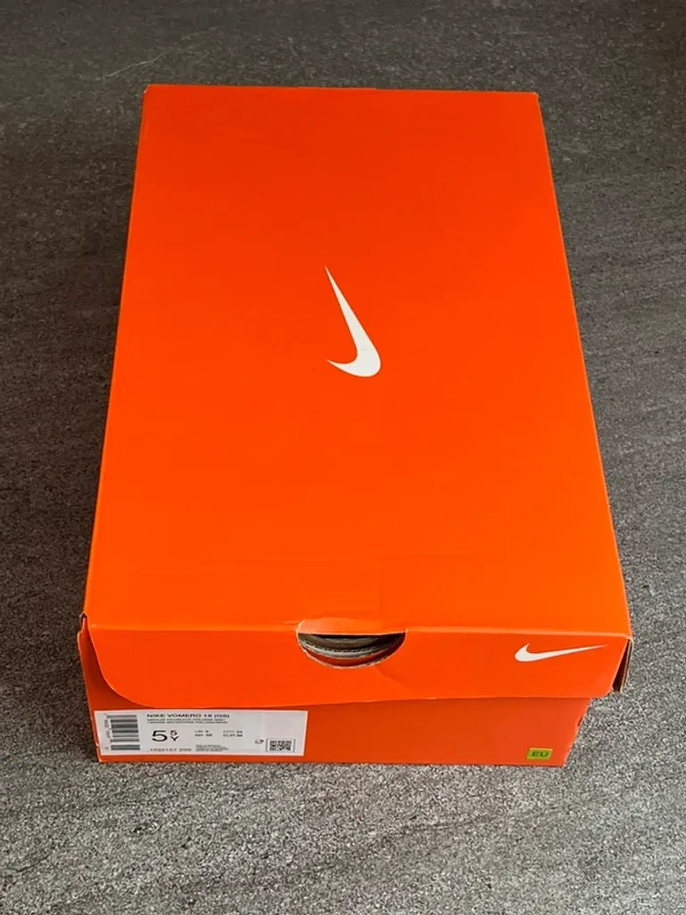 Used Nike Vomero 18 bike — image 13 of 13