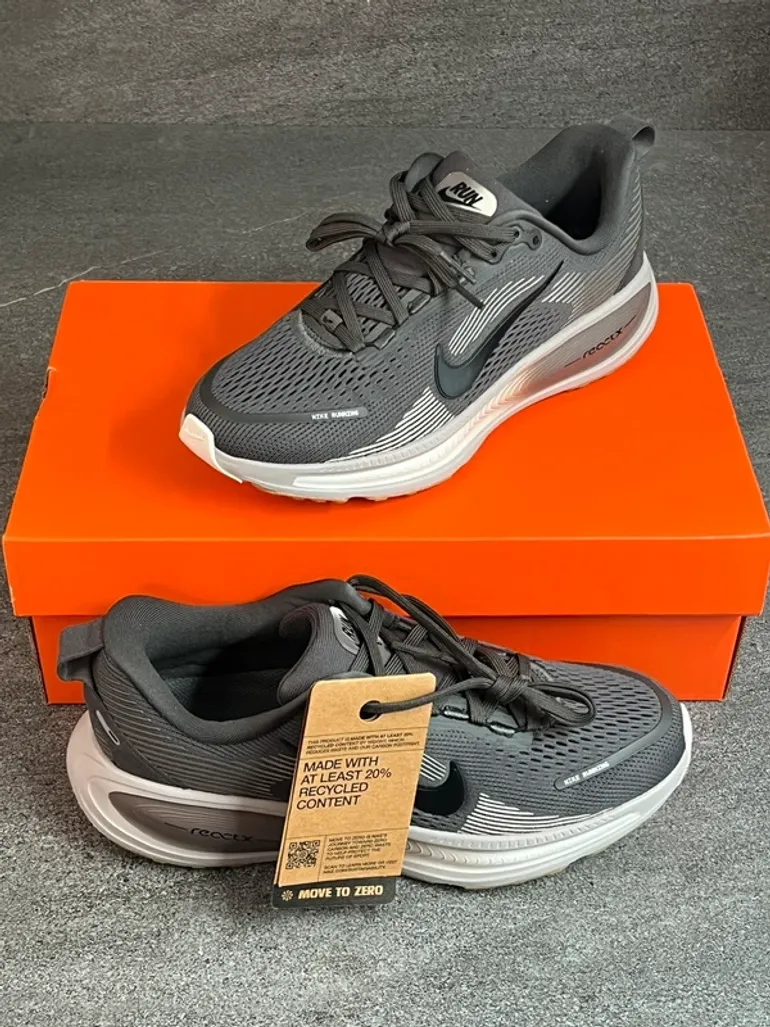 Used Nike Vomero 18 bike — image 2 of 13