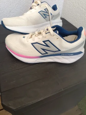 New Balance Running Shoes Running Shoes usato