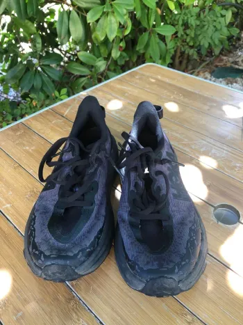 Hoka Speedgoat 6 Running Shoes d'occasion
