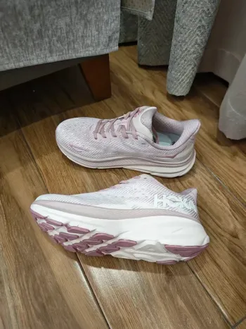 Rose Hoka Shoes size 39 Running Shoes d'occasion