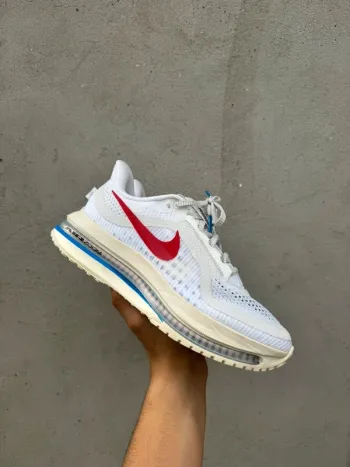 Używany Pegasus Air Max Flyknit Racer Running Shoes