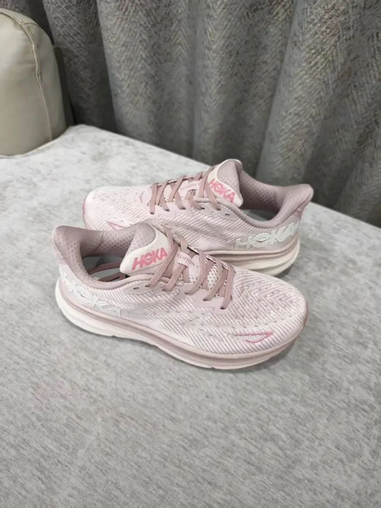 Used Rose Hoka Schuhe Rosa Größe 42 bike — image 2 of 5