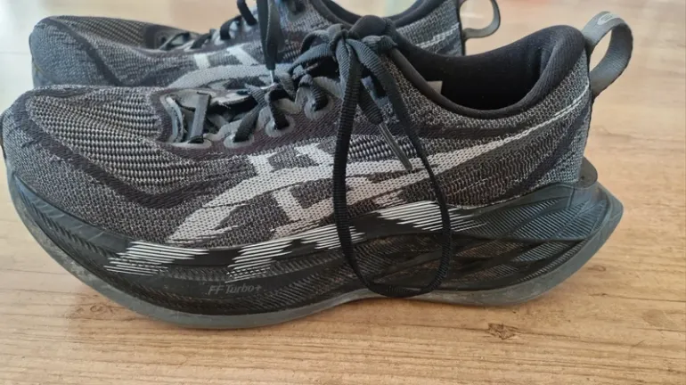 Brugt Asics Superblast 2 bike — billede 2 af 5