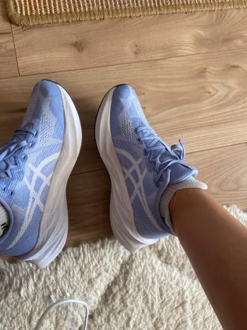 Używany Asics Dynablast 5 Running Shoes