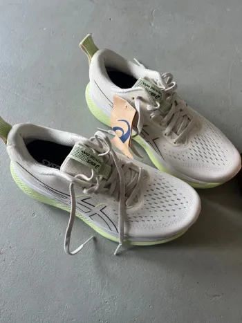 Używany Asics Glideride Max bike — zdjęcie 2 z 5