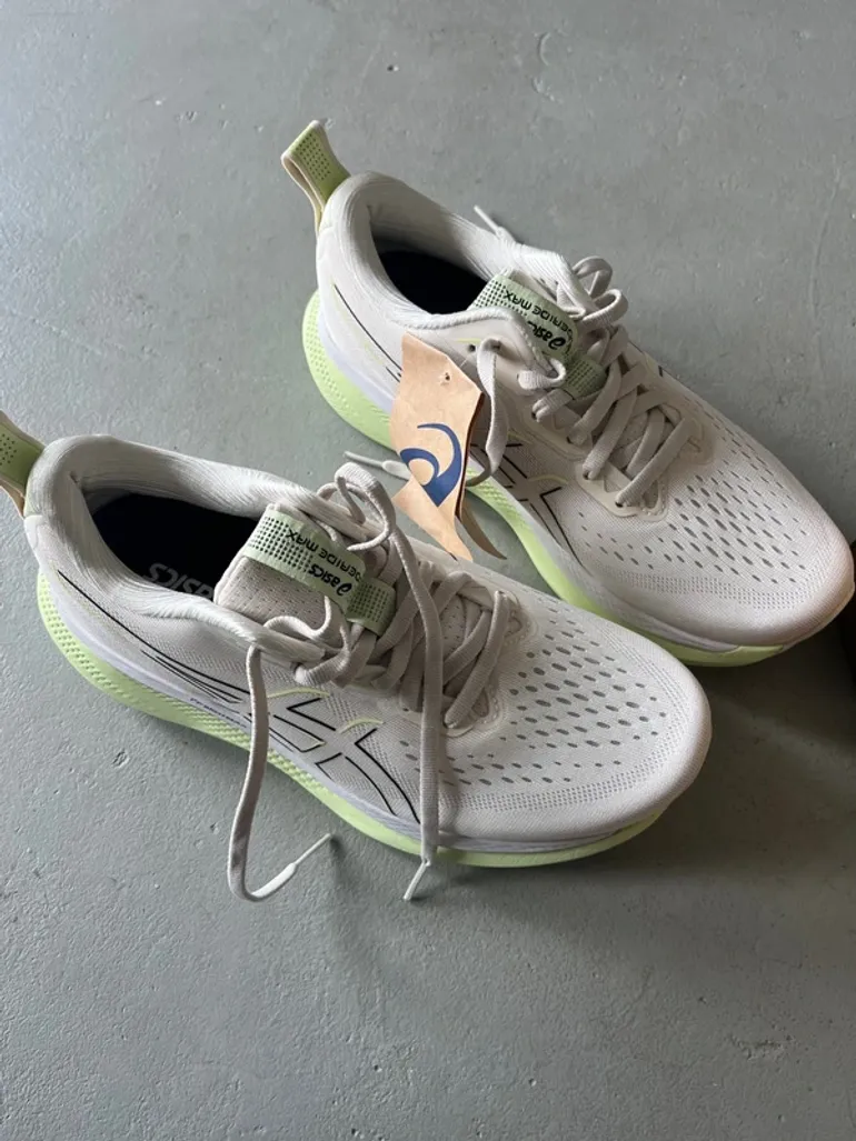 Używany Asics Glideride Max bike — zdjęcie 2 z 5