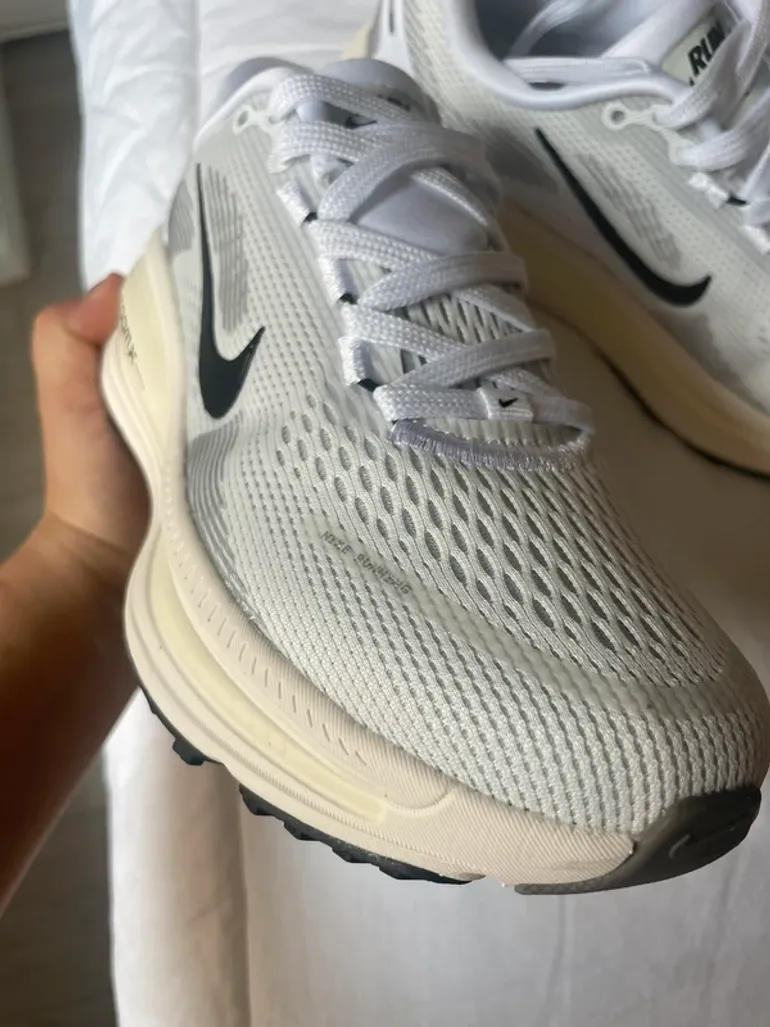Gebrauchtes Adidas Vomero 18 bike — Bild 2 von 7