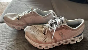 Used On Running Cloud X4 bike — image 3 of 6
