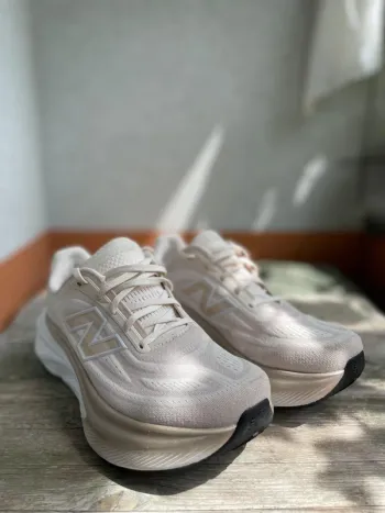 New Balance Fresh Foam X More v6 Running Shoes usato