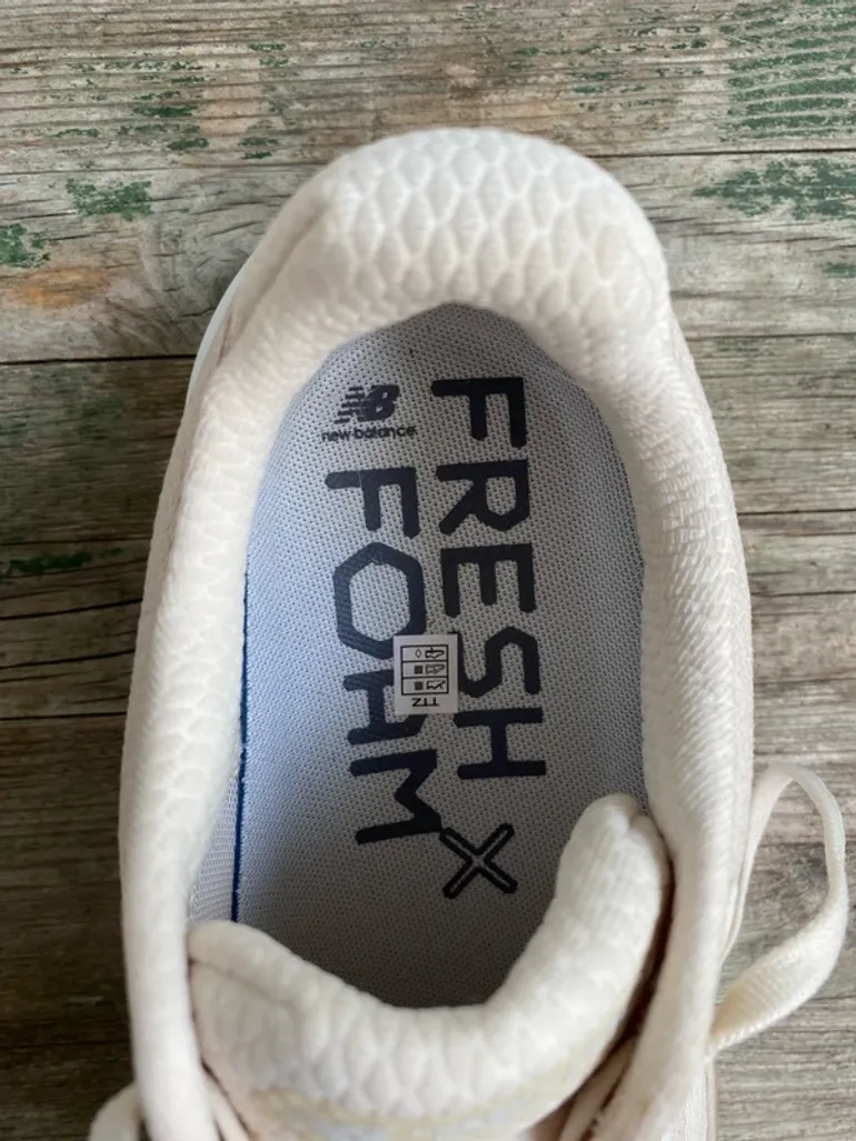New Balance Fresh Foam X More v6 bike usato — immagine 9 di 9