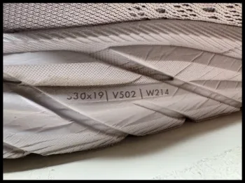 Used Hoka Clifton 8 bike — image 7 of 15