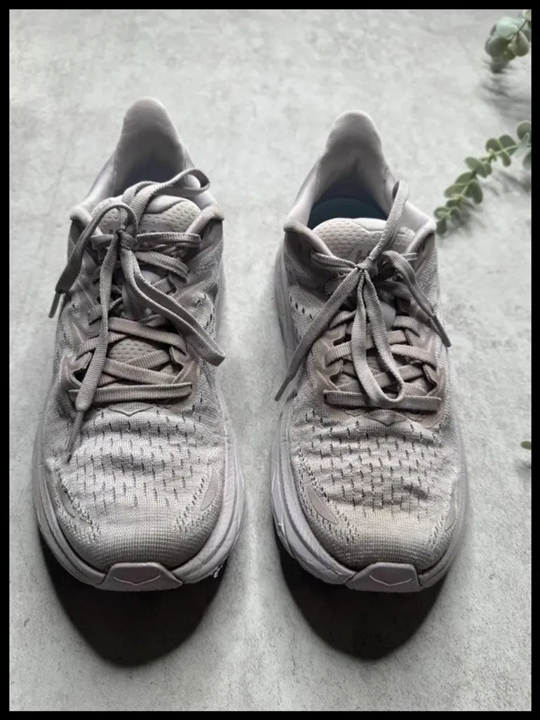 Used Hoka Clifton 8 bike — image 10 of 15