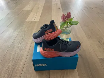 Brugt Hoka Arahi 7 Running Shoes