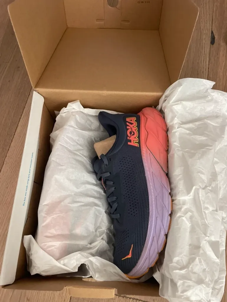 Brugt Hoka Arahi 7 bike — billede 8 af 9