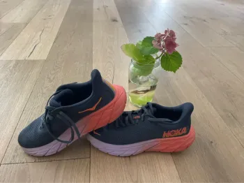 Brugt Hoka Arahi 7 bike — billede 7 af 9