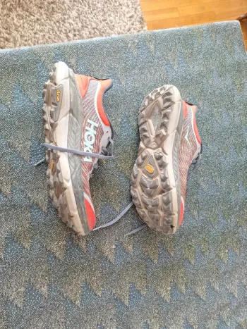 Hoka Mafate Speed 4 bike d'occasion — image 2 sur 6