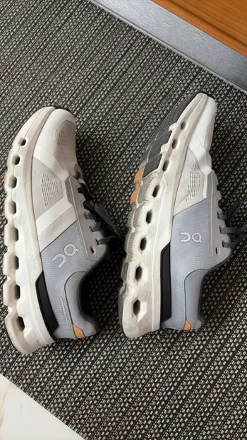 Used On Running Cloudrunner 2 Running Shoes