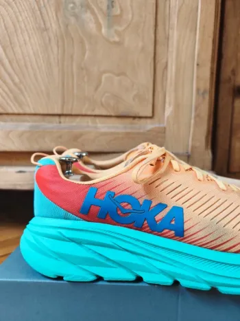 Tweedehands Hoka Rincon 3 bike — afbeelding 5 van 9
