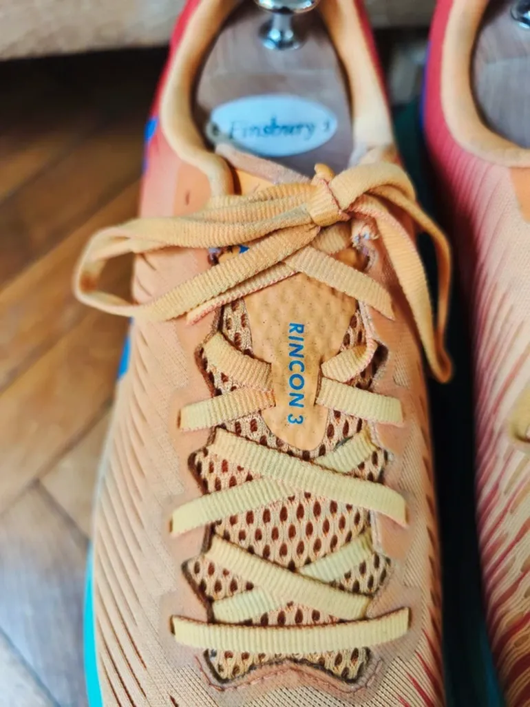 Tweedehands Hoka Rincon 3 bike — afbeelding 3 van 9