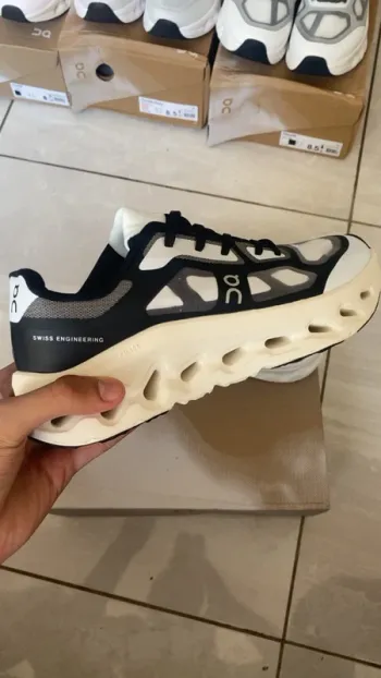 Used On Running On Cloud bike — image 4 of 7