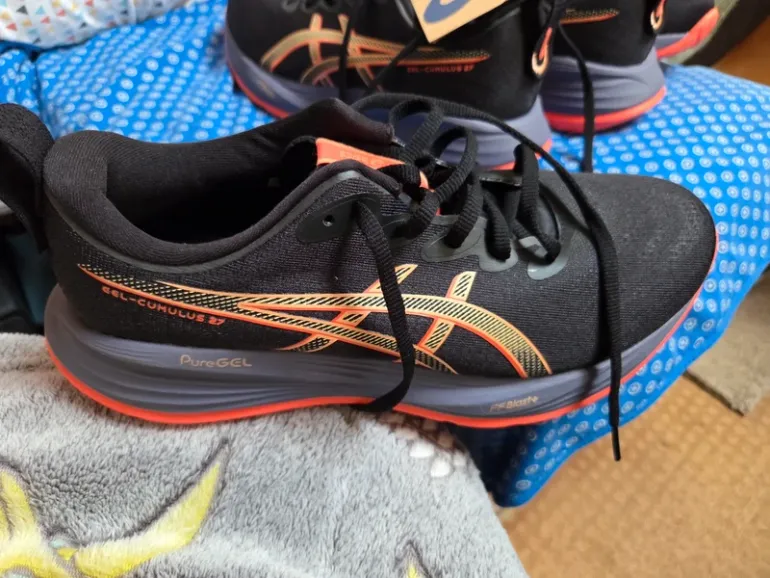 Used Asics Gel Cumulus 27 bike — image 8 of 11