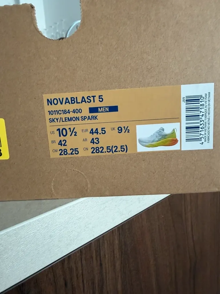 Asics Novablast 5 bike d'occasion — image 2 sur 3