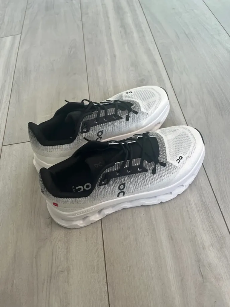 Used On Running Cloud bike — image 3 of 3