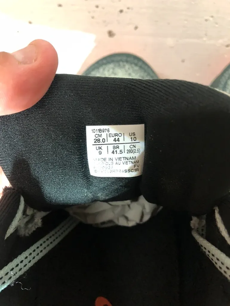 Used Asics fujitrabuco max 4 bike — image 4 of 5