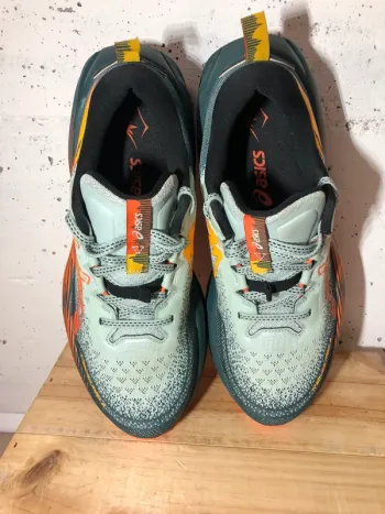 Used Asics fujitrabuco max 4 bike — image 2 of 5