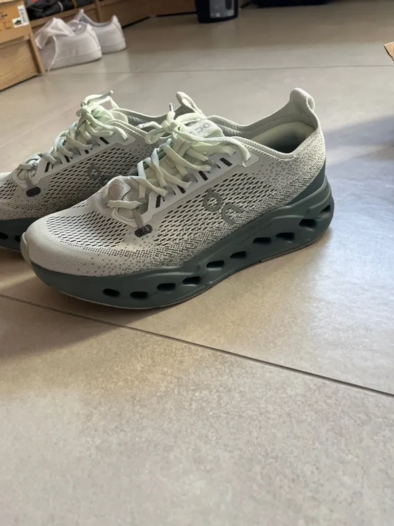 Used On Running shoes bike — image 4 of 5