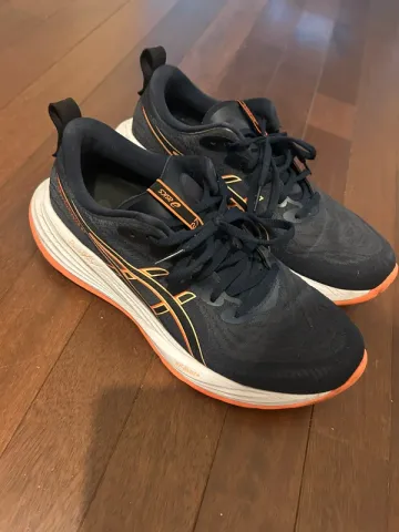 Brugt Asics Cumulus 27 Running Shoes