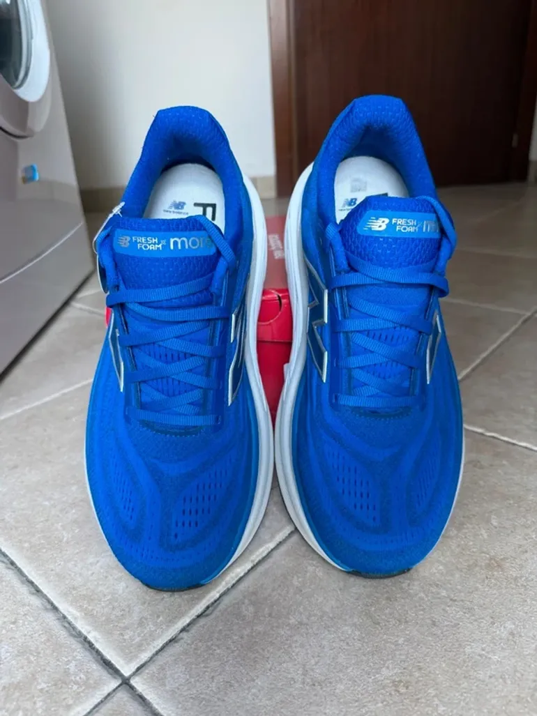 Used New Balance Fresh Foam X More v6 bike — image 4 of 4