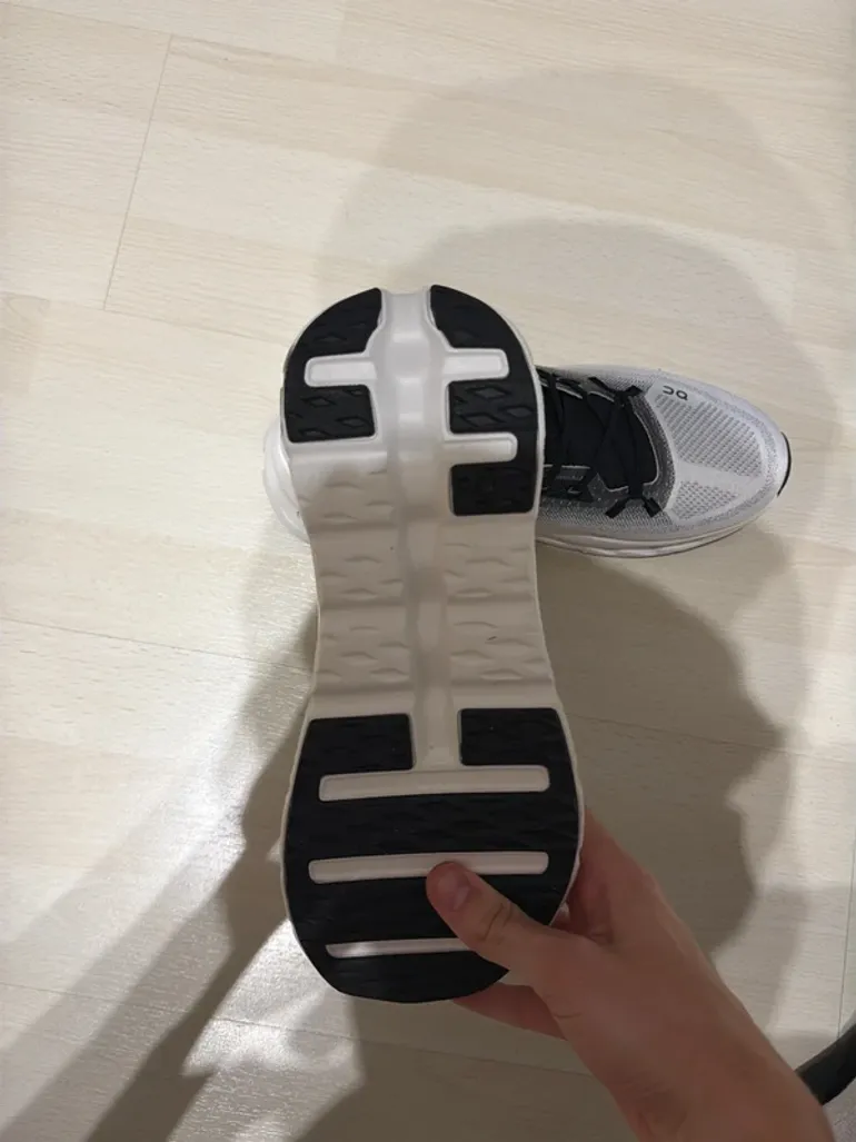 Used On Running Shoes bike — image 3 of 5
