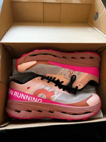 Used Rose Cloudultra 3 Running Shoes