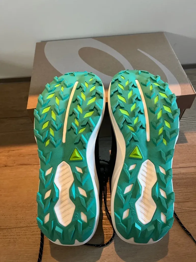 Tweedehands Asics Trabuco 14 bike — afbeelding 3 van 5