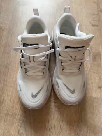 Tweedehands Nike Vomero Plus bike — afbeelding 9 van 13