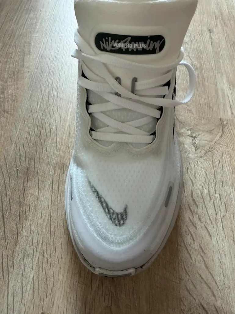 Tweedehands Nike Vomero Plus bike — afbeelding 4 van 13
