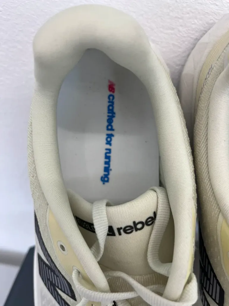 Used New Balance FuelCell Rebel bike — image 3 of 7