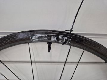 Used Corima WS EVO 32 DX Disk 2024 bike — image 2 of 5