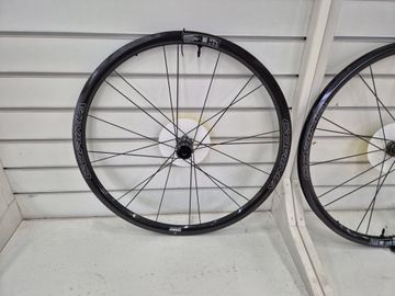 Used Corima WS EVO 32 DX Disk 2024 bike — image 4 of 5